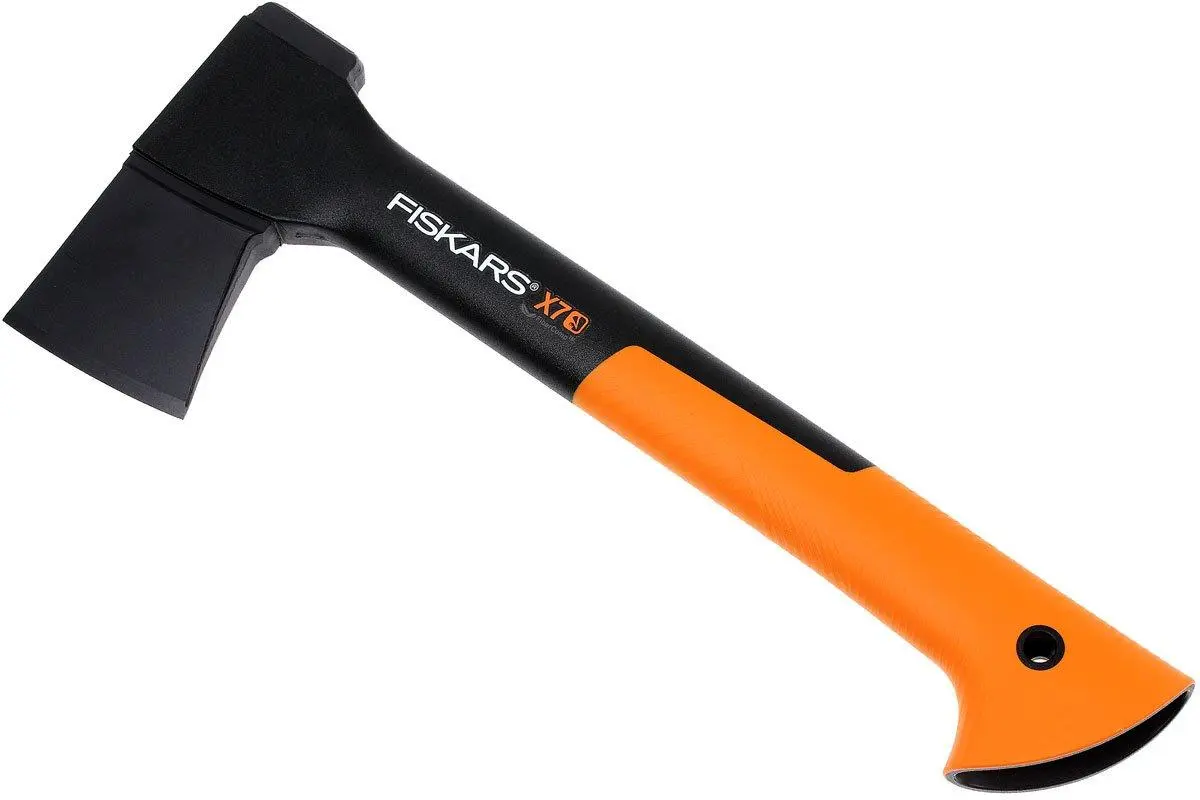Fiskars X7 Universal Axe 3 Fiskars X7 Universal Axe