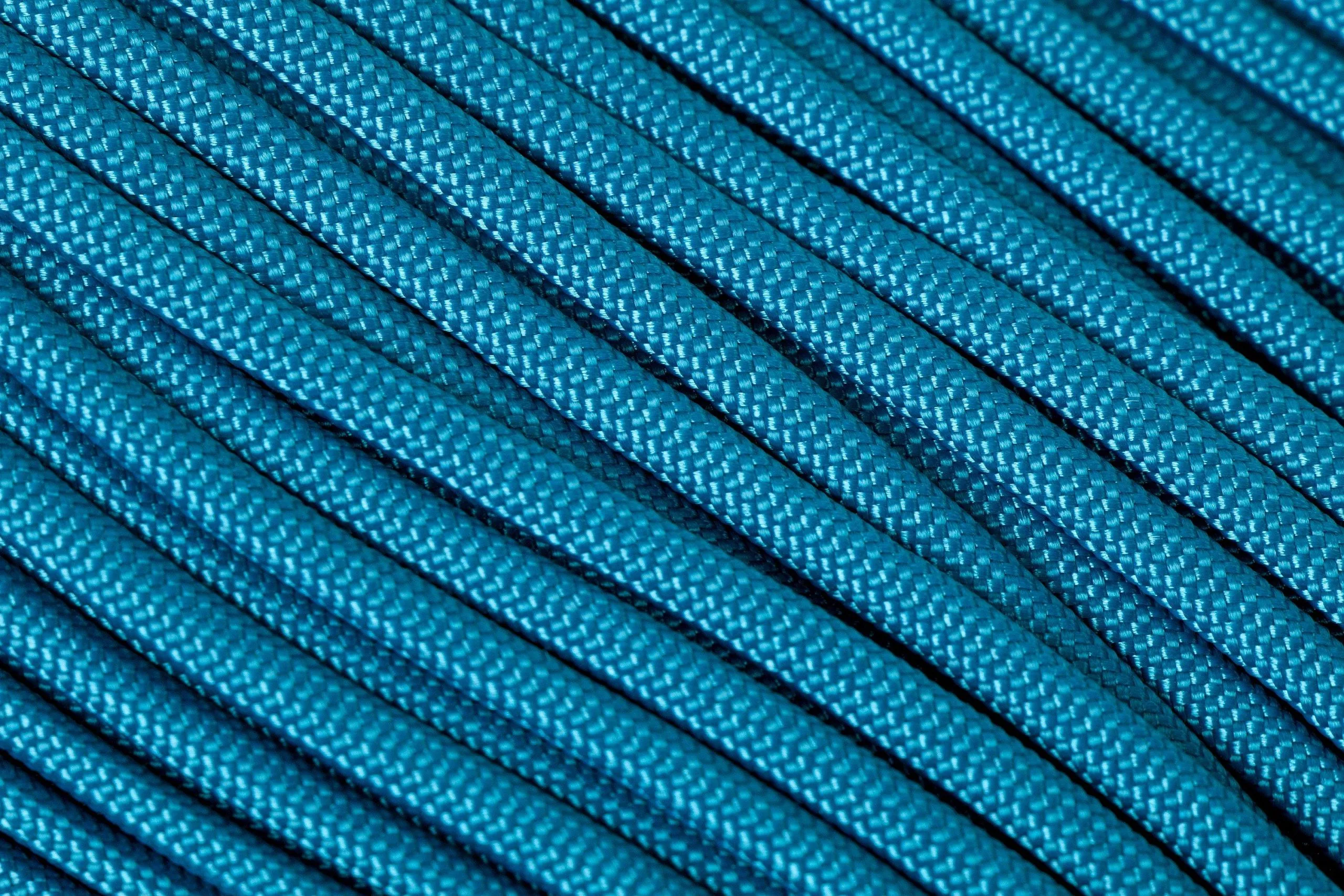 Knivesandtools 550 Paracord Type III, Colour: Caribbean, 100 Ft (30.48 M) 3 Knivesandtools 550 Paracord Type III, Colour: Caribbean, 100 Ft (30.48 M)