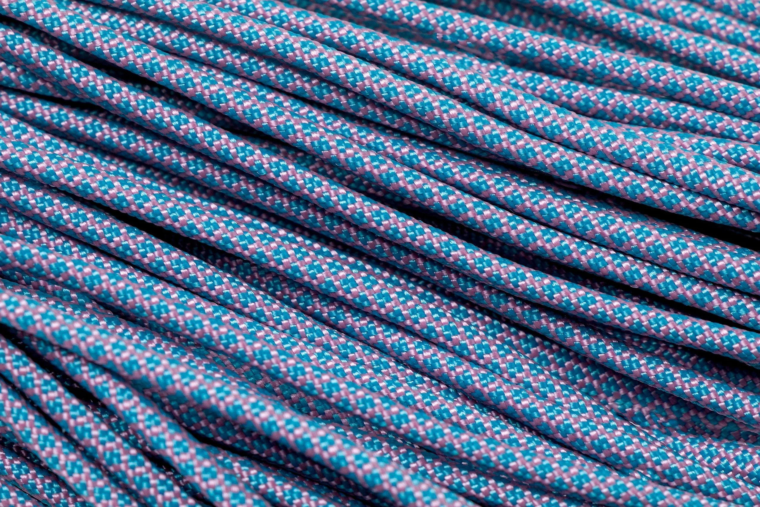 Knivesandtools 550 Paracord Type III, Colour: FS Lavender (pink) With Neon Turquoise Diamonds - 50 Ft (15.24 Meters) 3 Knivesandtools 550 Paracord Type III, Colour: FS Lavender (pink) With Neon Turquoise Diamonds - 50 Ft (15.24 Meters)