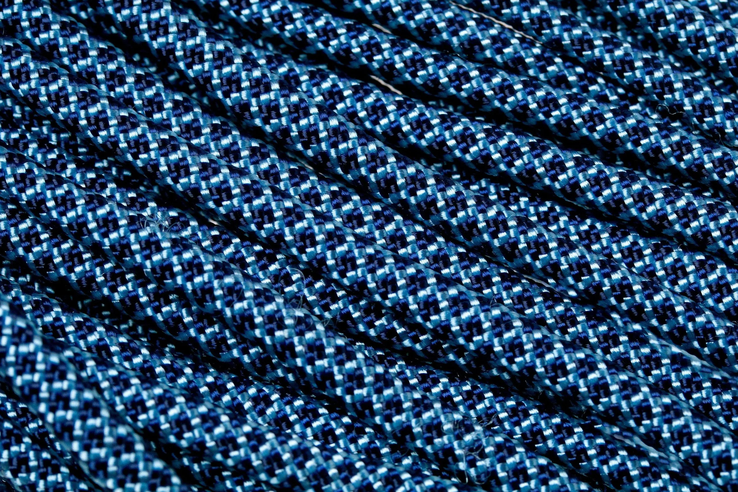 Knivesandtools 550 Paracord Type III, Colour: Baby Blue Diamond, 25 Ft (7.62 M) 4 Knivesandtools 550 Paracord Type III, Colour: Baby Blue Diamond, 25 Ft (7.62 M) - Billede 2